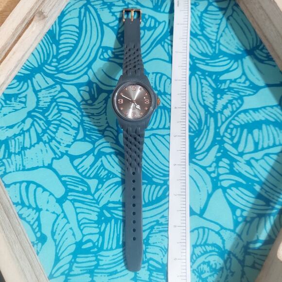 Watch with New Battery from Estate Sale ID14 - Picture 2 of 2